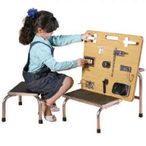 لوحة المهارات الدقيقة لوحة المهارات الدقيقة